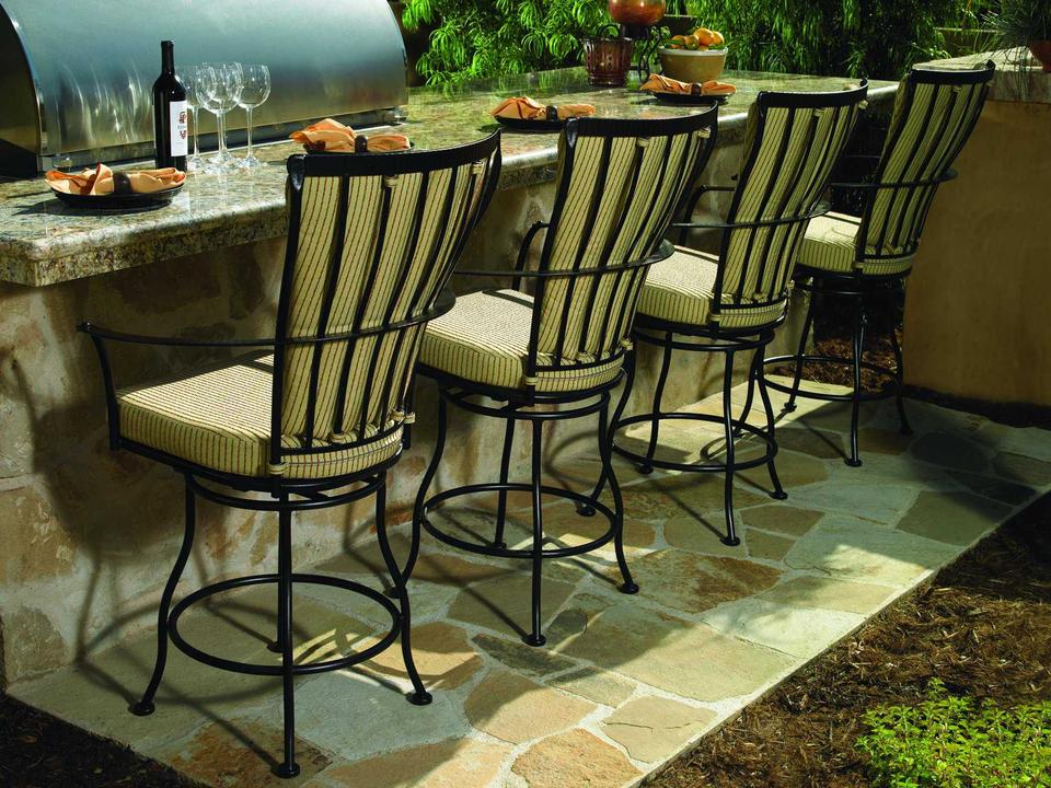 Monterra Wrought Iron Bar Set