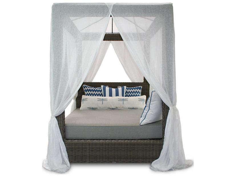 Palisades Queen Canopy Bed
