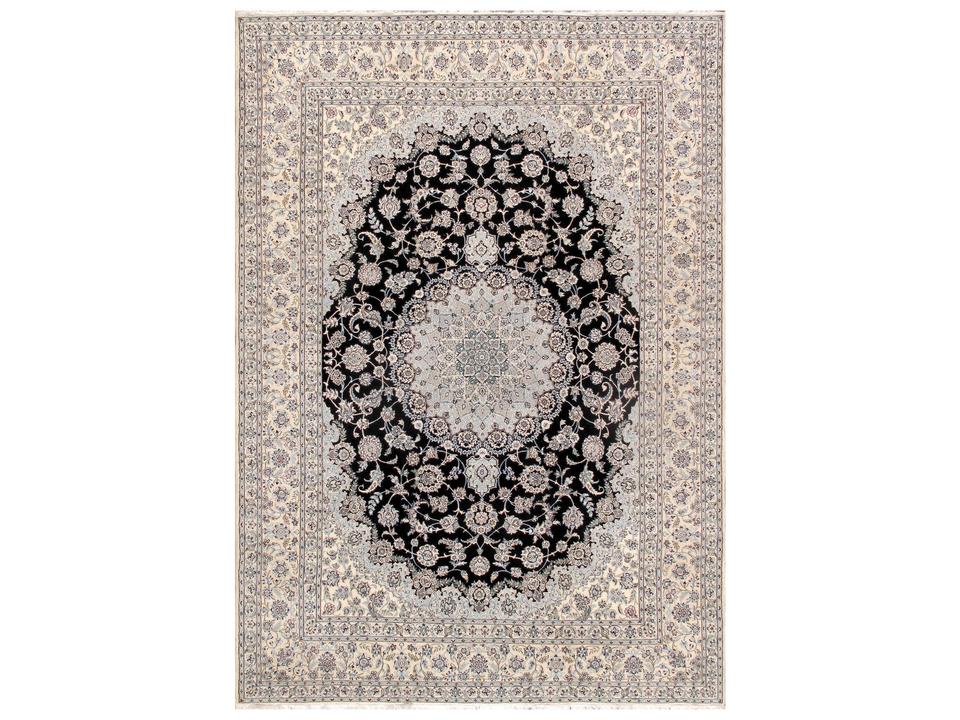 Azerbaijan Bordered Hand-Knotted Wool Area Rug