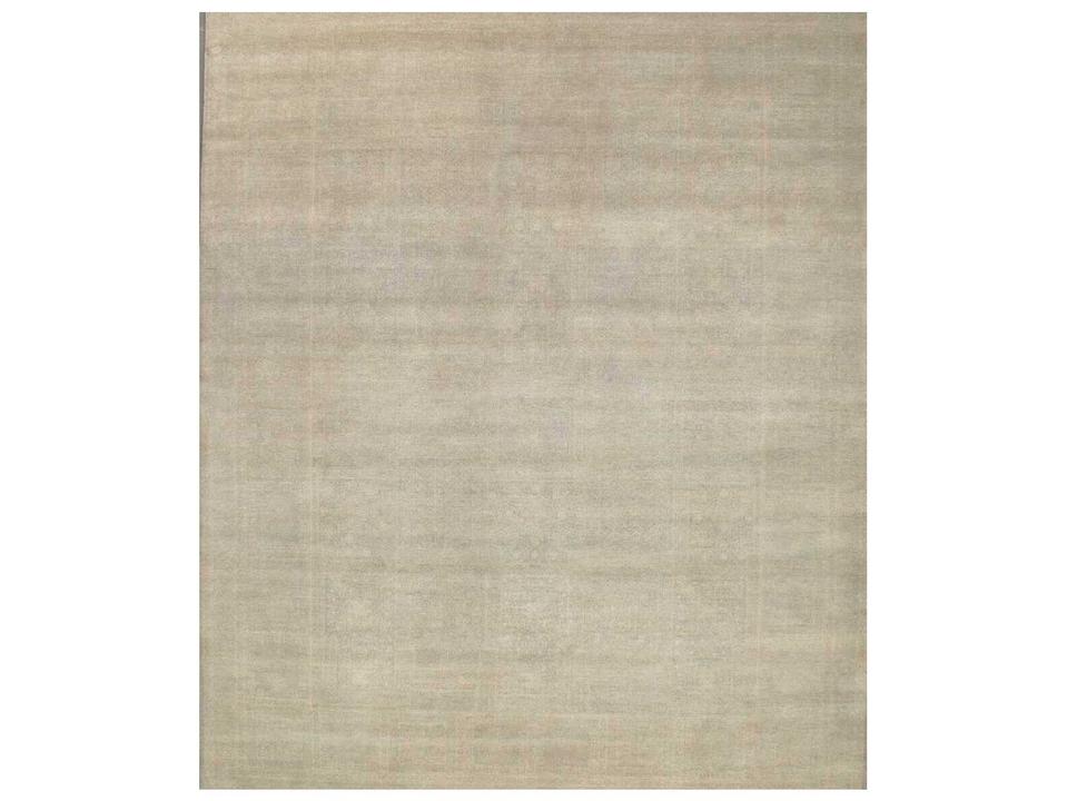 Transitional Hand-Knotted Lamb's Wool Bordered Area Rug