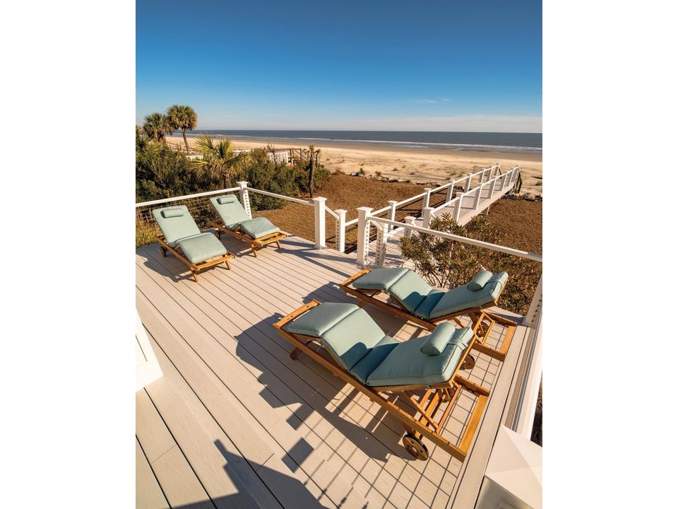 Classic Outdoor Lounge Set