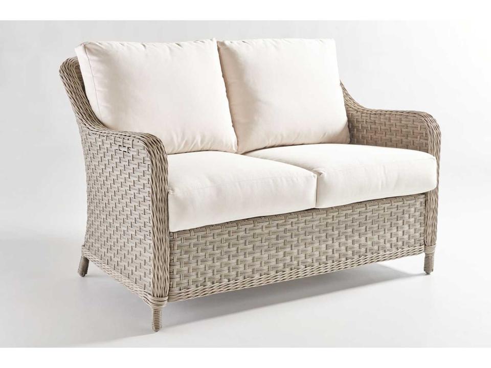 Mayfair Outdoor Wicker Loveseat in Pebble Finish