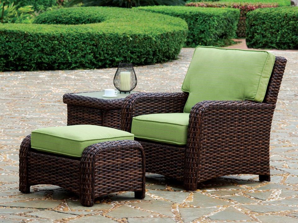 Saint Tropez Wicker Outdoor Patio Lounge Set