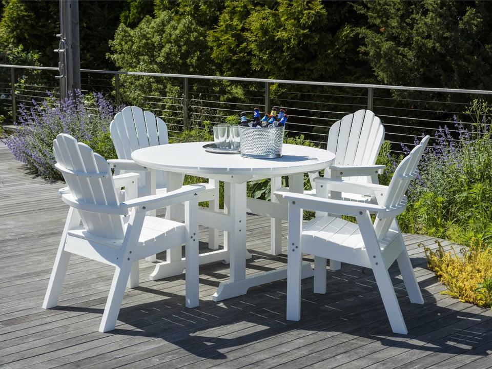 Salem Rounds Recycled Plastic Outdoor Dining Set