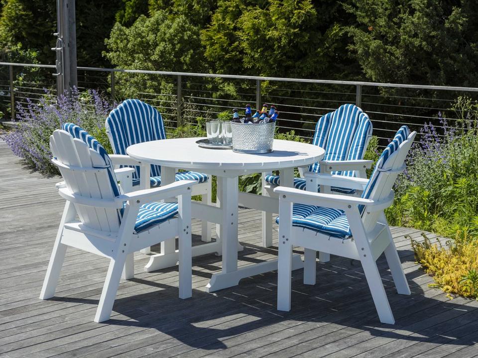 Salem Rounds Recycled Plastic Patio Dining Set