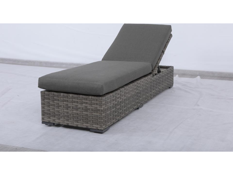 Bali Wicker Outdoor Patio Chaise Lounge