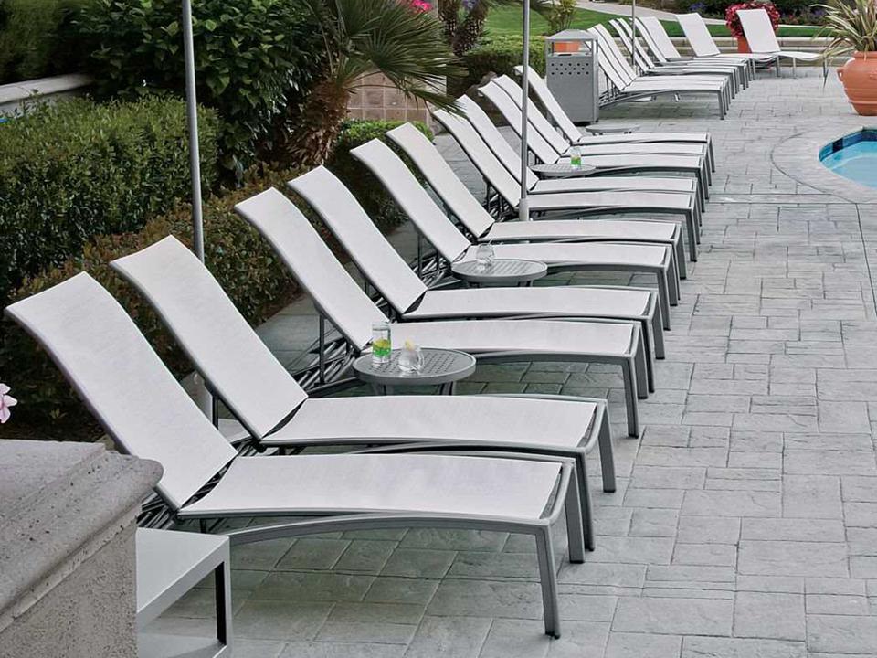 South Beach Relaxed Sling Aluminum Patio Lounge Set