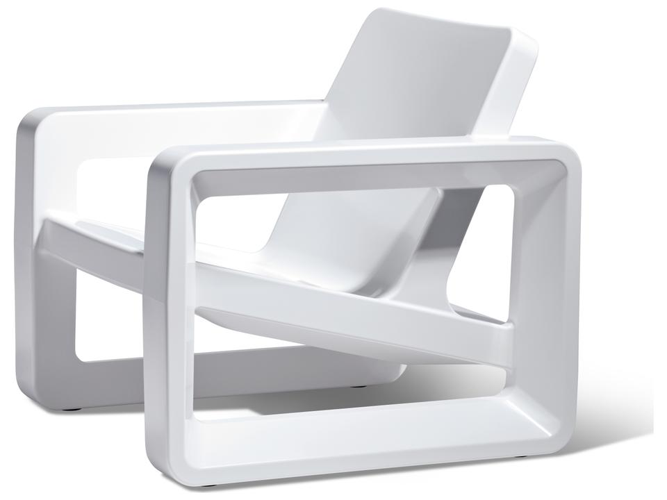Deck Marine Grade Polyethylene Lounge Chair in Highcloud White