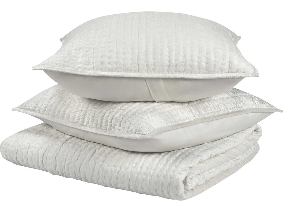 Bari Velvet Quilt Set with Kantha Stitching
