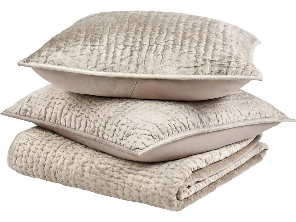 Quilted Velvet Bedding Set