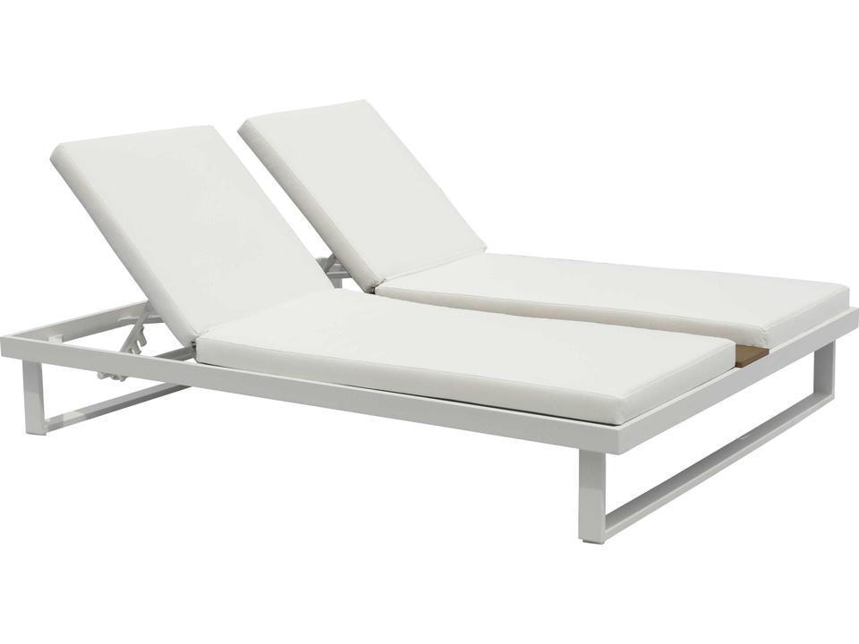 Sandy White Aluminum Double Lounge Chair with Middle Table