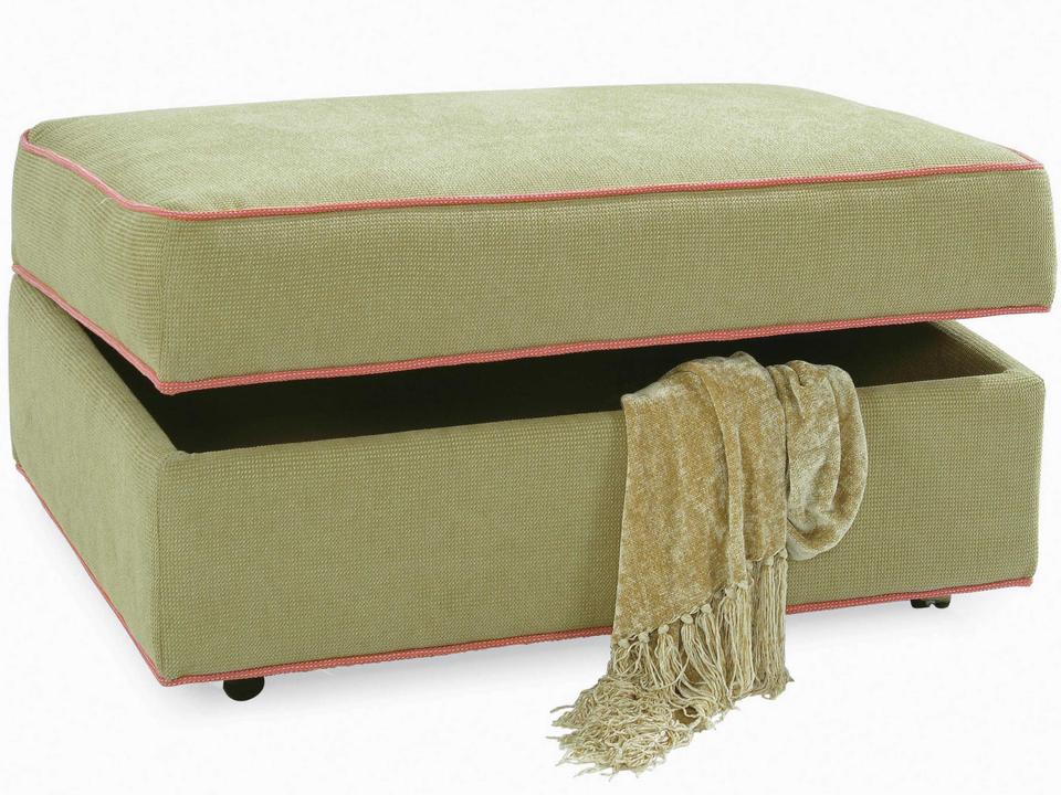 Storage Ottoman with Casters in Transitional Style