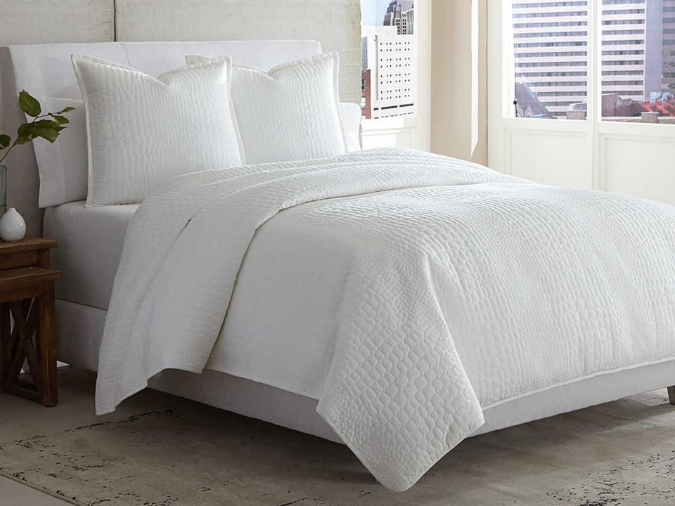 Ashworth 3-Piece Queen Coverlet Duvet Set in White