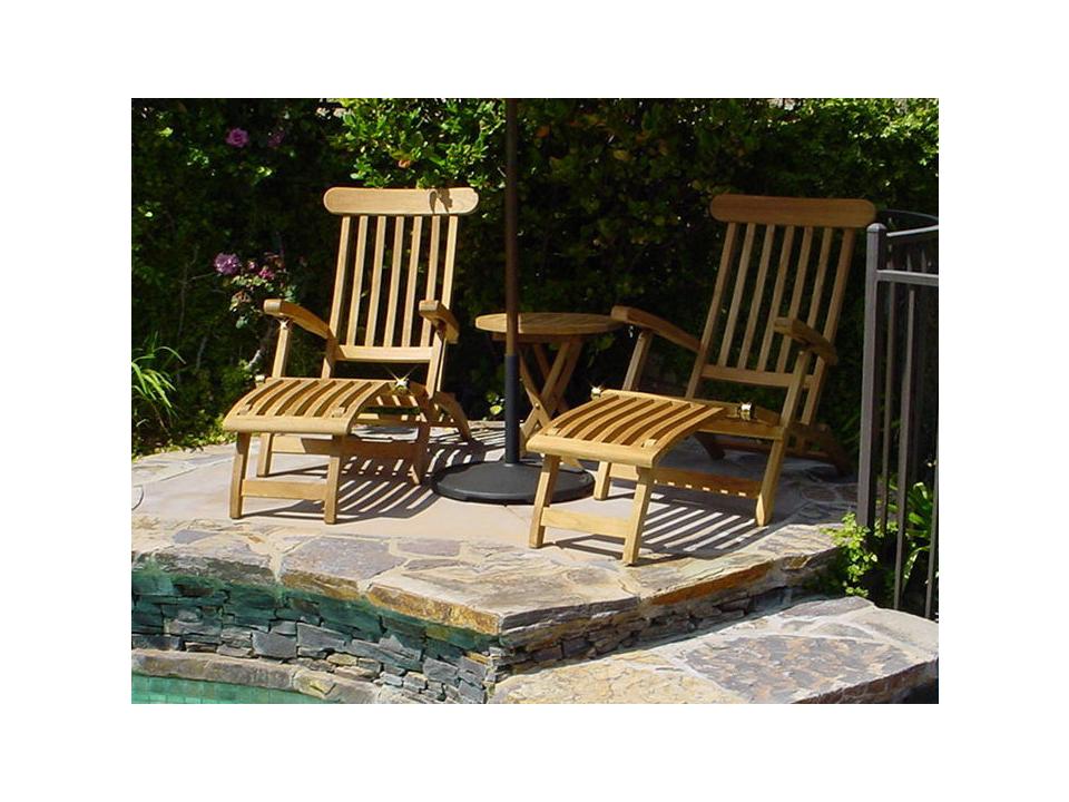 Royal Steamer 3-Piece Outdoor Lounge Set with Side Table