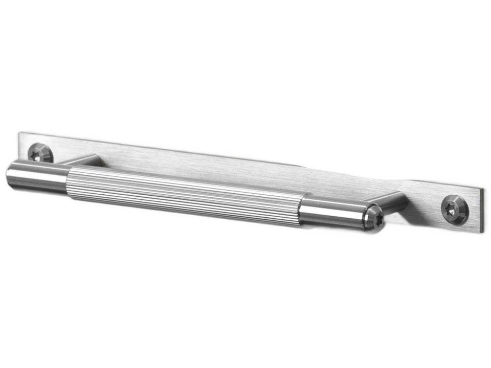 Linear Pull Bar with Plate in Steel