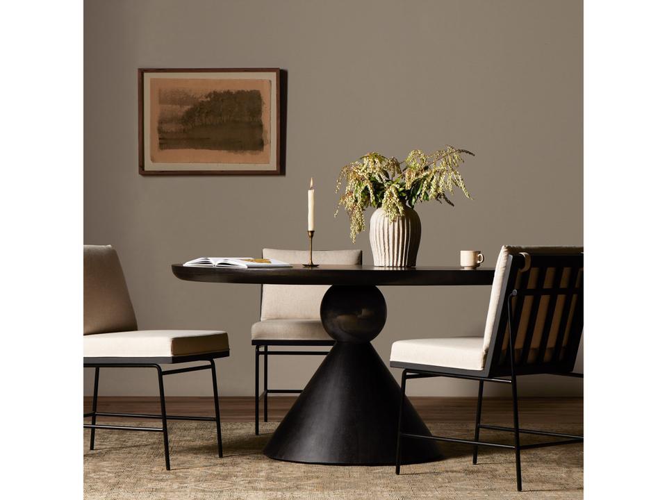 Globetrotter Bibianna Round Worn Black Parawood Marble Dining Table