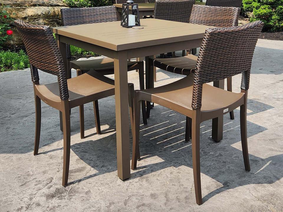 Java Resin Outdoor Dining Set