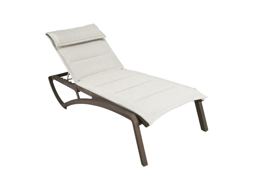 Sunset Sling Aluminum Resin Fusion Bronze Comfort Outdoor Chaise Lounge in Beige
