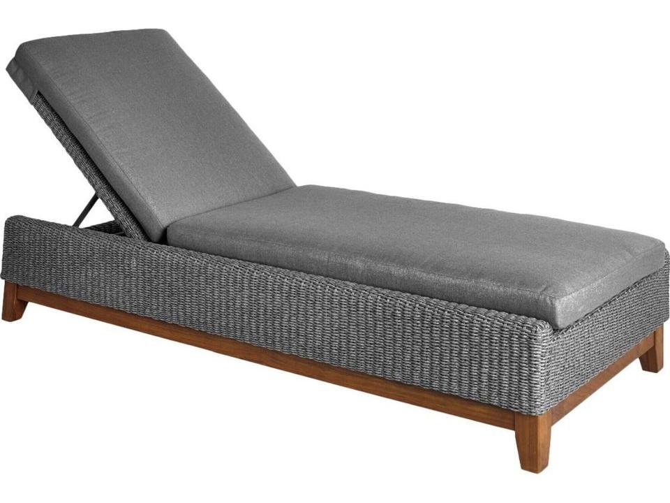 Coral Ipe and Viro Fiber Chaise Lounge in Gray