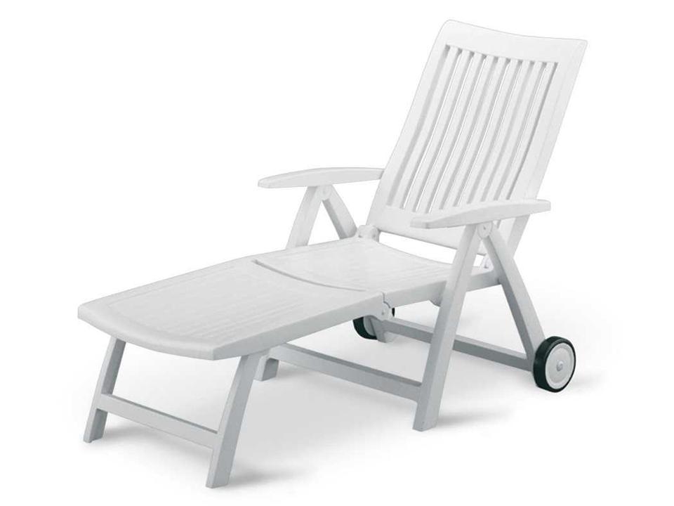 Roma Resin White Multi-Position Outdoor Chaise Lounge