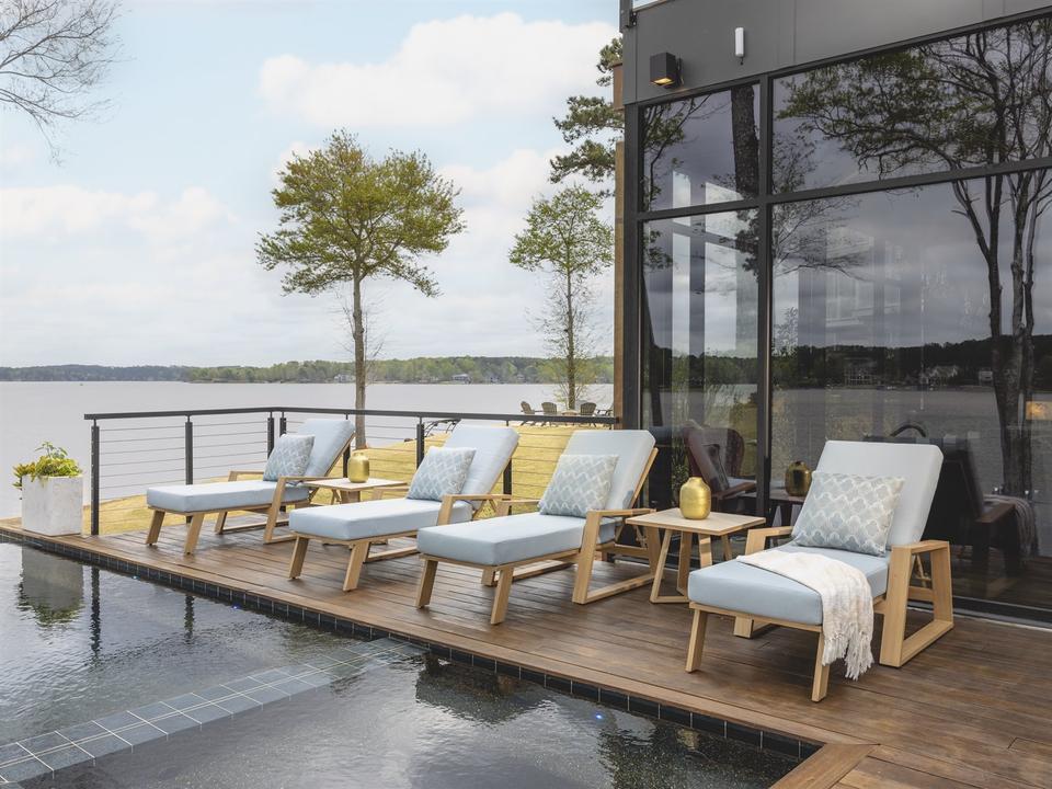 Pursuit Aluminum Lounge Set