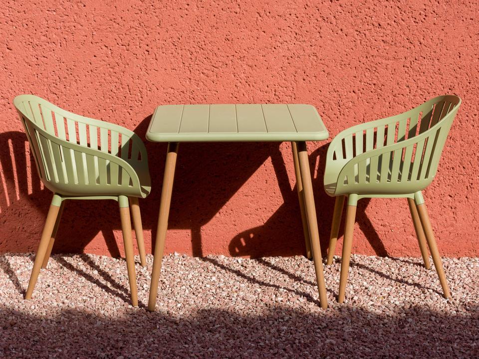 Nassau Green Recycled Plastic Dining Set
