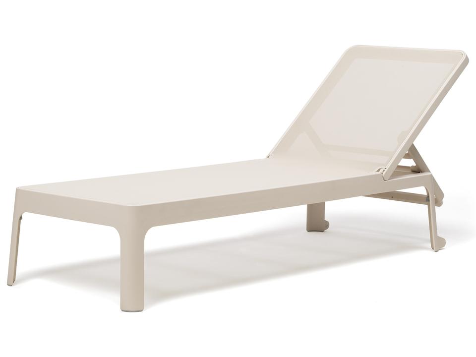 Plano Resin Sling Chaise Lounge