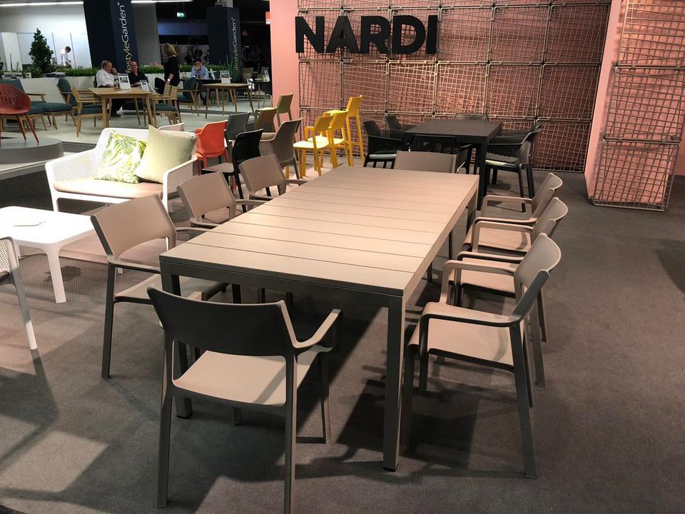 Trill Resin Tortora Patio Dining Set