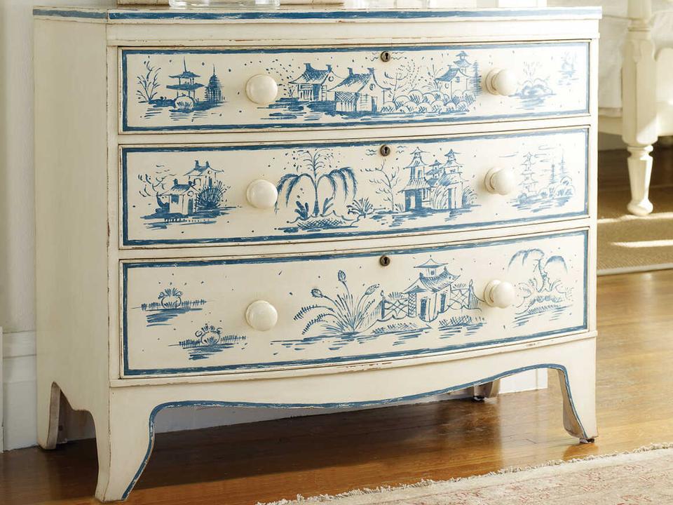 Topsail Bowfront Medium Chest