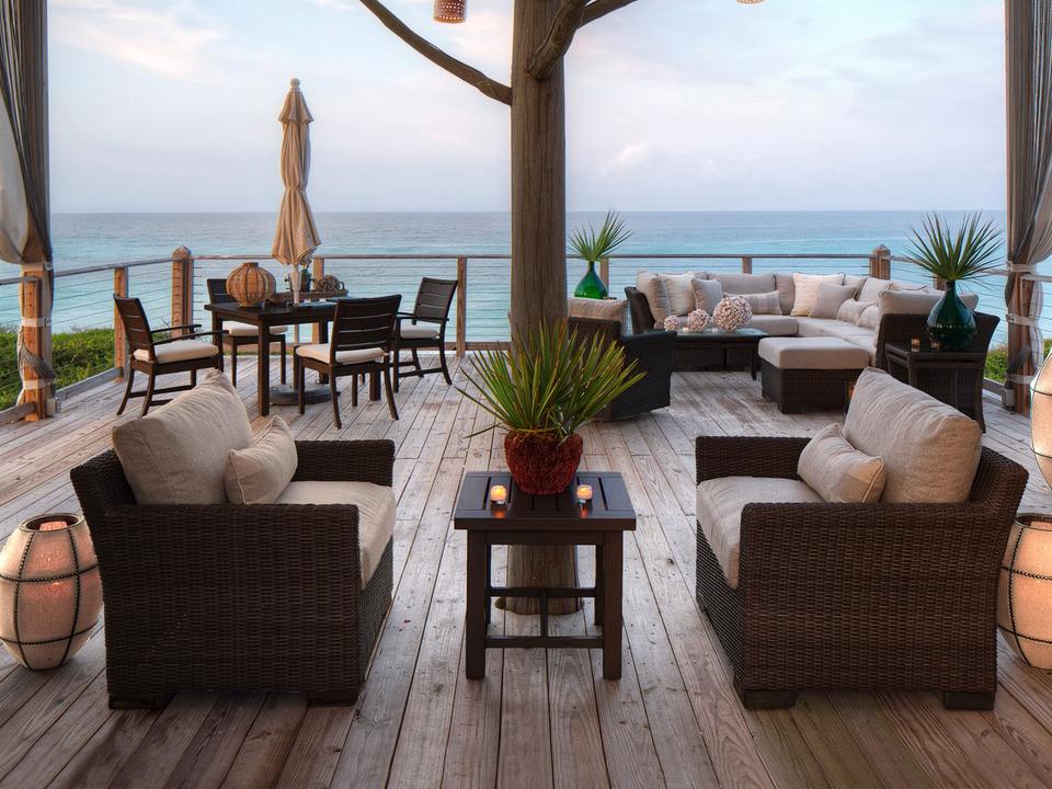 Club Woven Patio Lounge Set