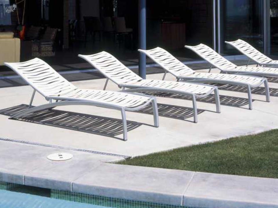 South Beach Wave Aluminum Outdoor Lounge Set