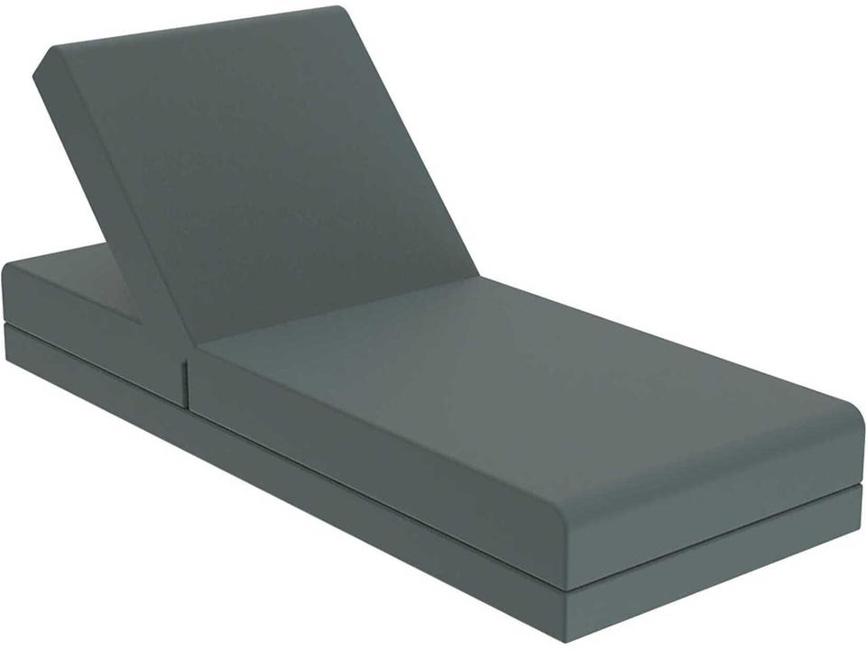 Pixel Chaise Lounge in Modo Green by Ramon Esteve
