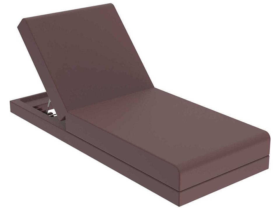 Pixel Purjai Red Polyethylene Resin Chaise Lounge by Ramón Esteve