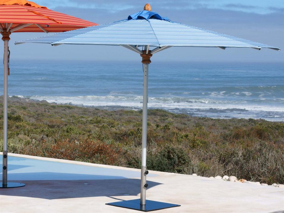 Bravura Aluminum 13-Foot Octagon Pulley Lift Umbrella