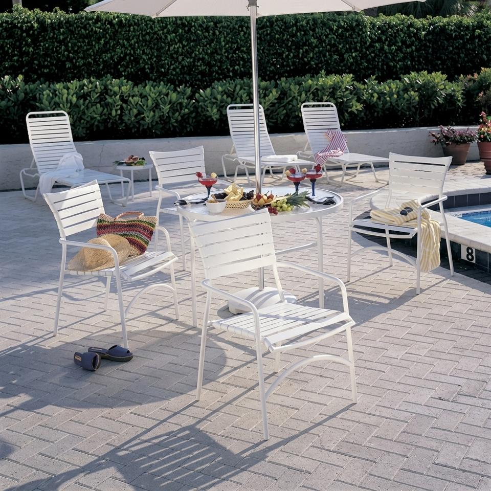 cruise patio set with umbrella Business & Pleasure Co. The The sturdy steel dining table Umbrella Patio Sets for Outdoor